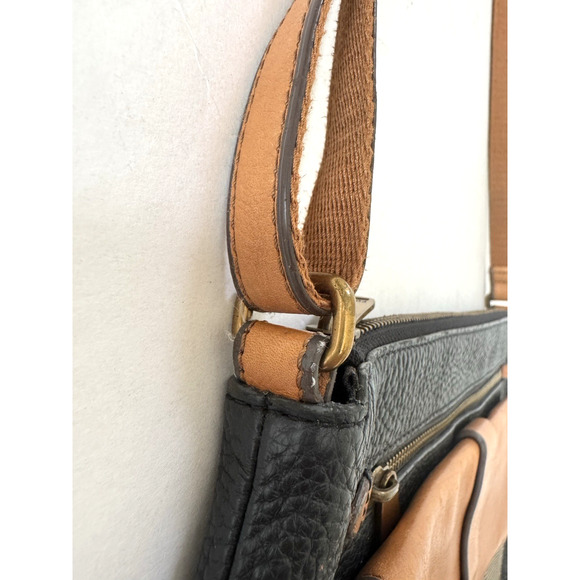 Fossil Crossbody Bag Messenger Black Tan Leather Top Zip Pockets Adjustable - Picture 9 of 16